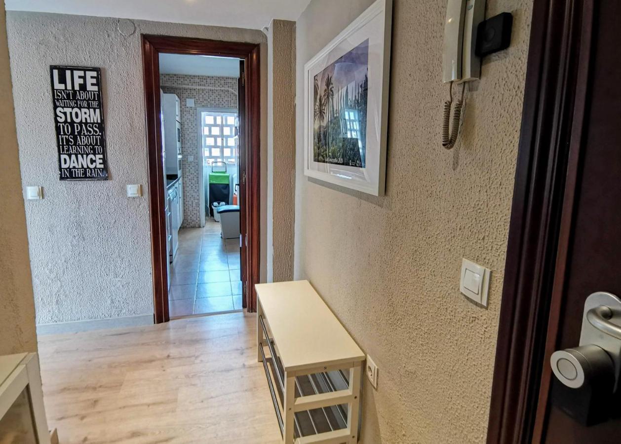 Torre Del Carmen Malaga Apartment Exterior photo